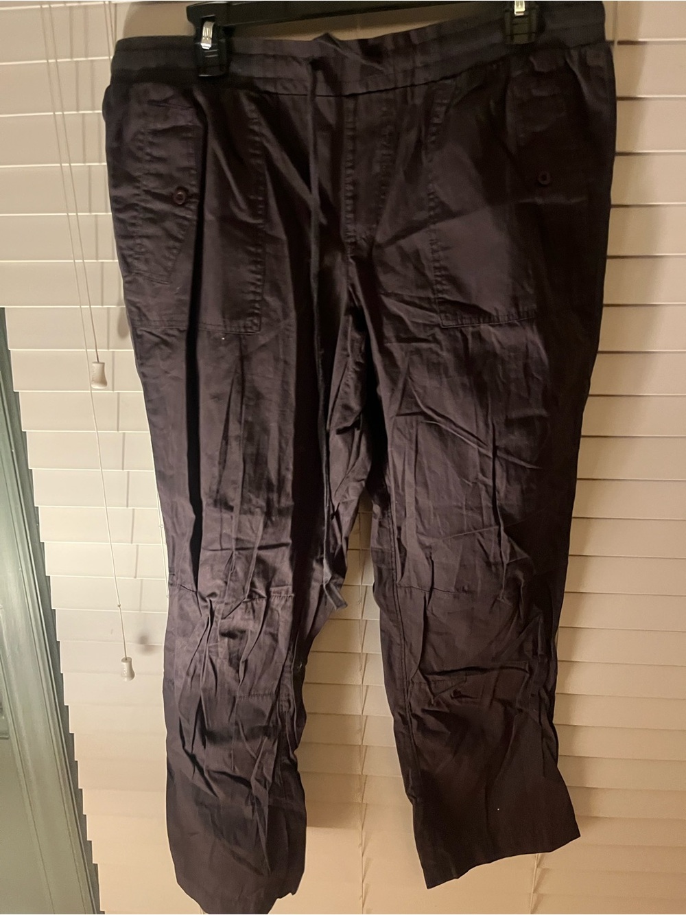 Classic Men's Black Cargo Pants - Versatile Everyday Wear